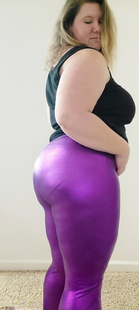 Best Chubby Yoga Pants Naked Photos Chubbypornpics