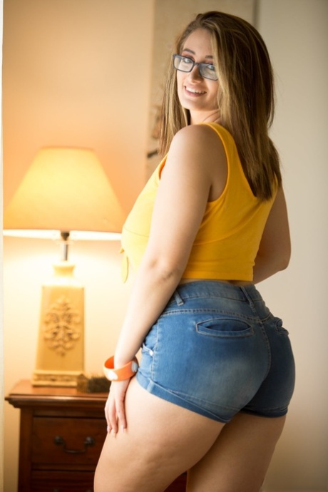 Wide Hips Thick Thighs Pics